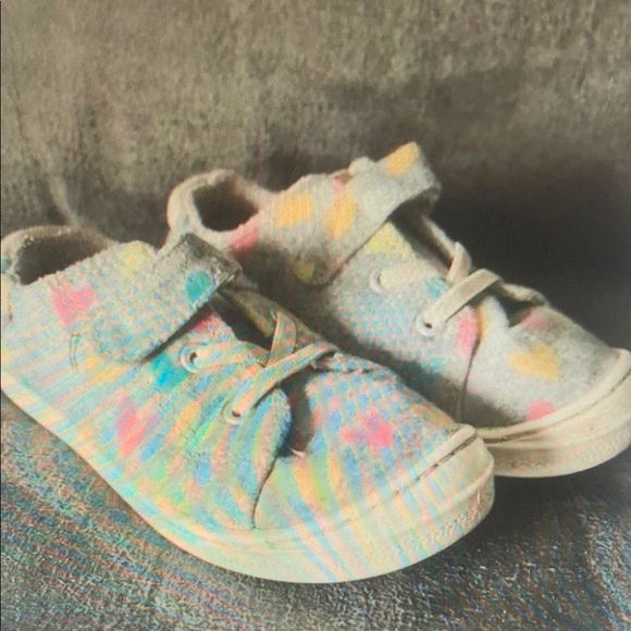 Other - Colorful Heart Pattern Kids Shoes